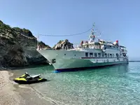 सवारी जहाज़ बेचने के लिए