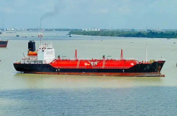 Oil/Chemical tanker for sale