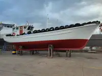 कार्य नौकाएँ बेचने के लिए