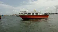 क्रू बोट बिक्री के लिए