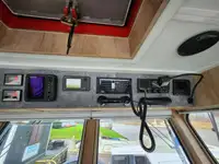 कार्य नौकाएँ बिक्री के लिए