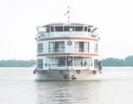 क्रूज जहाज बिक्री के लिए