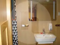 ट्रॉलर बिक्री के लिए
