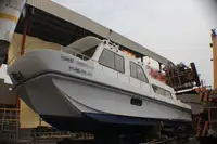 क्रू बोट बिक्री के लिए