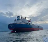 Oil/Chemical tanker बेचने के लिए