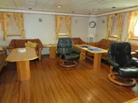 Purse seiner बेचने के लिए