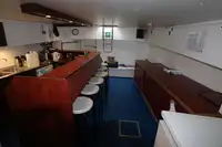 बार्ज बिक्री के लिए