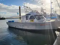 Trawler बेचने के लिए