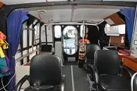 बचाव जहाज बिक्री के लिए
