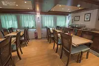 क्रूज जहाज बिक्री के लिए