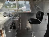 क्रू बोट बिक्री के लिए
