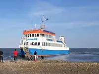 सवारी जहाज़ बेचने के लिए