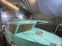 कार्य नौकाएँ बिक्री के लिए