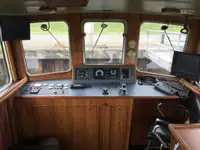 Trawler बेचने के लिए