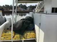 ट्रॉलर बिक्री के लिए