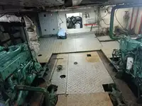 कार्य नौकाएँ बिक्री के लिए