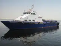 क्रू बोट बिक्री के लिए