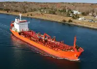 Oil/Chemical tanker बेचने के लिए