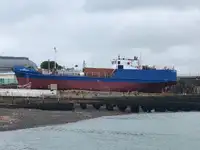 Oil/Chemical tanker बेचने के लिए