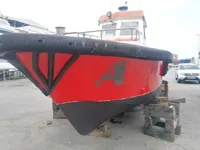 कार्य नौकाएँ बिक्री के लिए