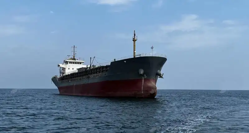 सीमेंट वाहक बेचने के लिए