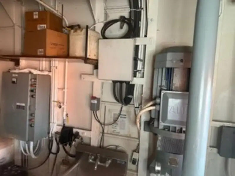 टोबोट बेचने के लिए