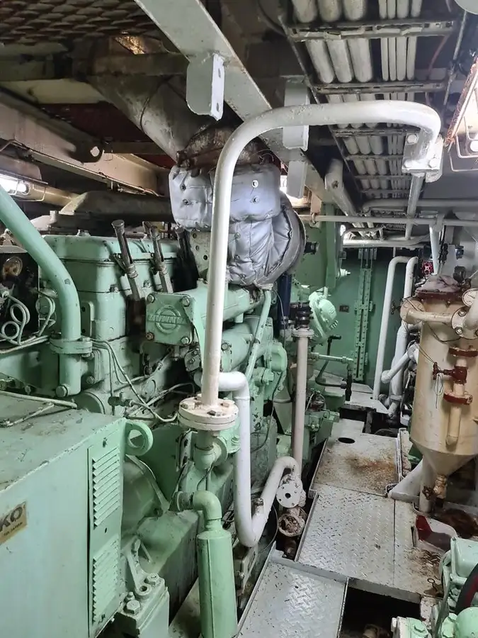 लंबी लाइन पोत बेचने के लिए