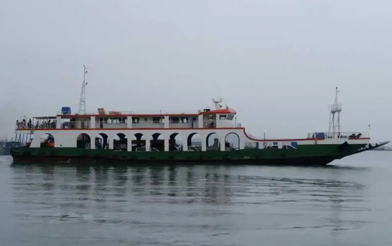 रोरो जहाज बेचने के लिए
