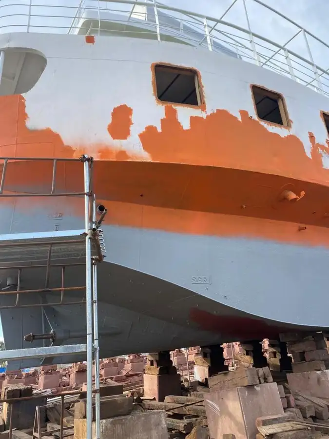 नौका पोत बेचने के लिए