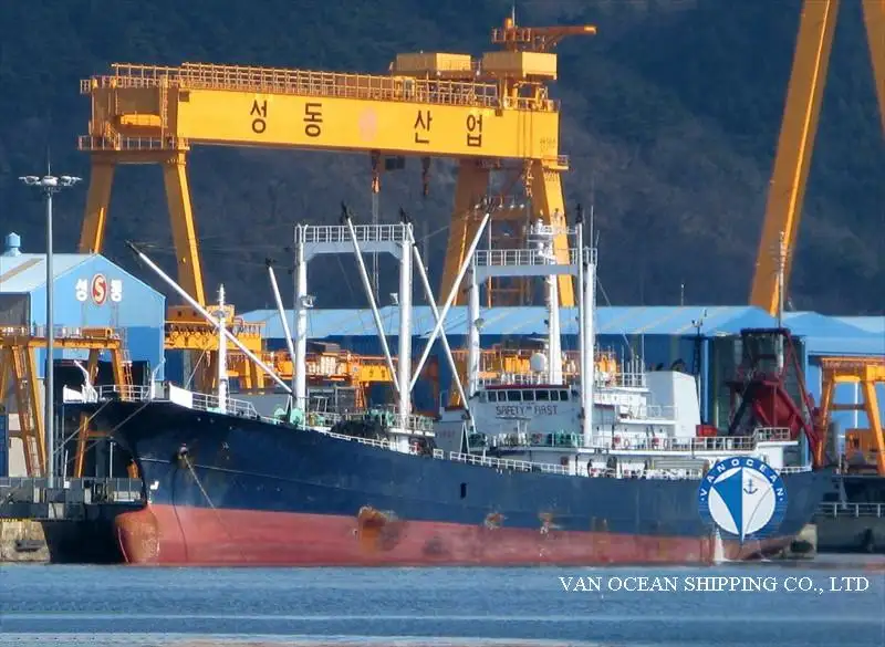 बादबानी जहाज बेचने के लिए