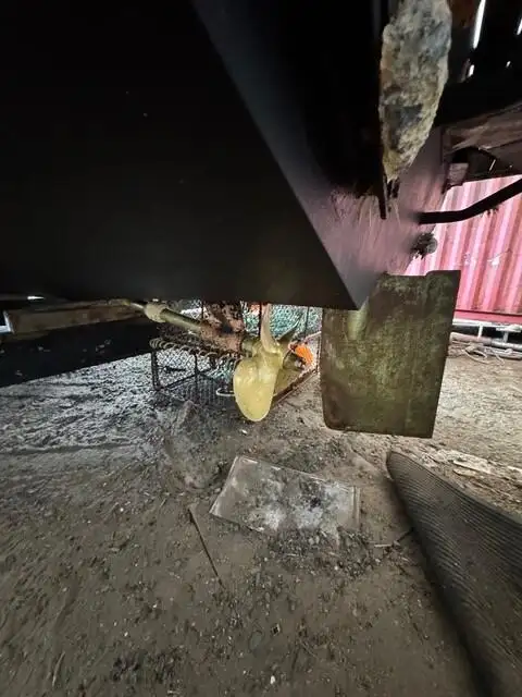 मत्स्य पालन ट्रॉलर बेचने के लिए