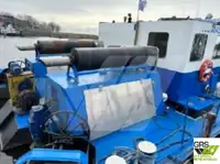 काम की नावें बेचने के लिए