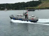 जीवन नौका बेचने के लिए