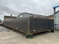 पीपे का पुल बेचने के लिए