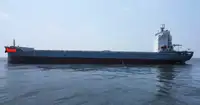कंटेनर जहाज़ बेचने के लिए