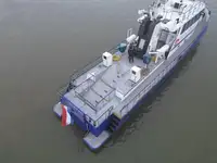 पेट्रोल नाव बेचने के लिए