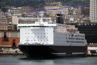 रोपैक्स जहाज बेचने के लिए