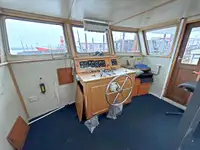 मोटर पोत बेचने के लिए