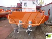 काम की नावें बेचने के लिए