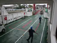 रोपैक्स जहाज बेचने के लिए