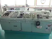 बादबानी जहाज बेचने के लिए