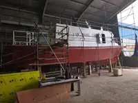 चालक दल की नाव बेचने के लिए