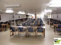 कंटेनर जहाज़ बेचने के लिए