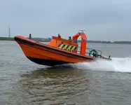 कठोर inflatable नाव बेचने के लिए