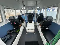 पायलट नाव बेचने के लिए