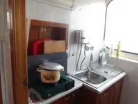 मोटर पोत बेचने के लिए
