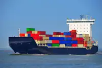 बादबानी जहाज बेचने के लिए