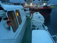 मोटर पोत बेचने के लिए