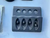 पेट्रोल नाव बेचने के लिए