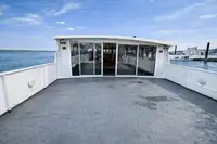 मोटर पोत बेचने के लिए